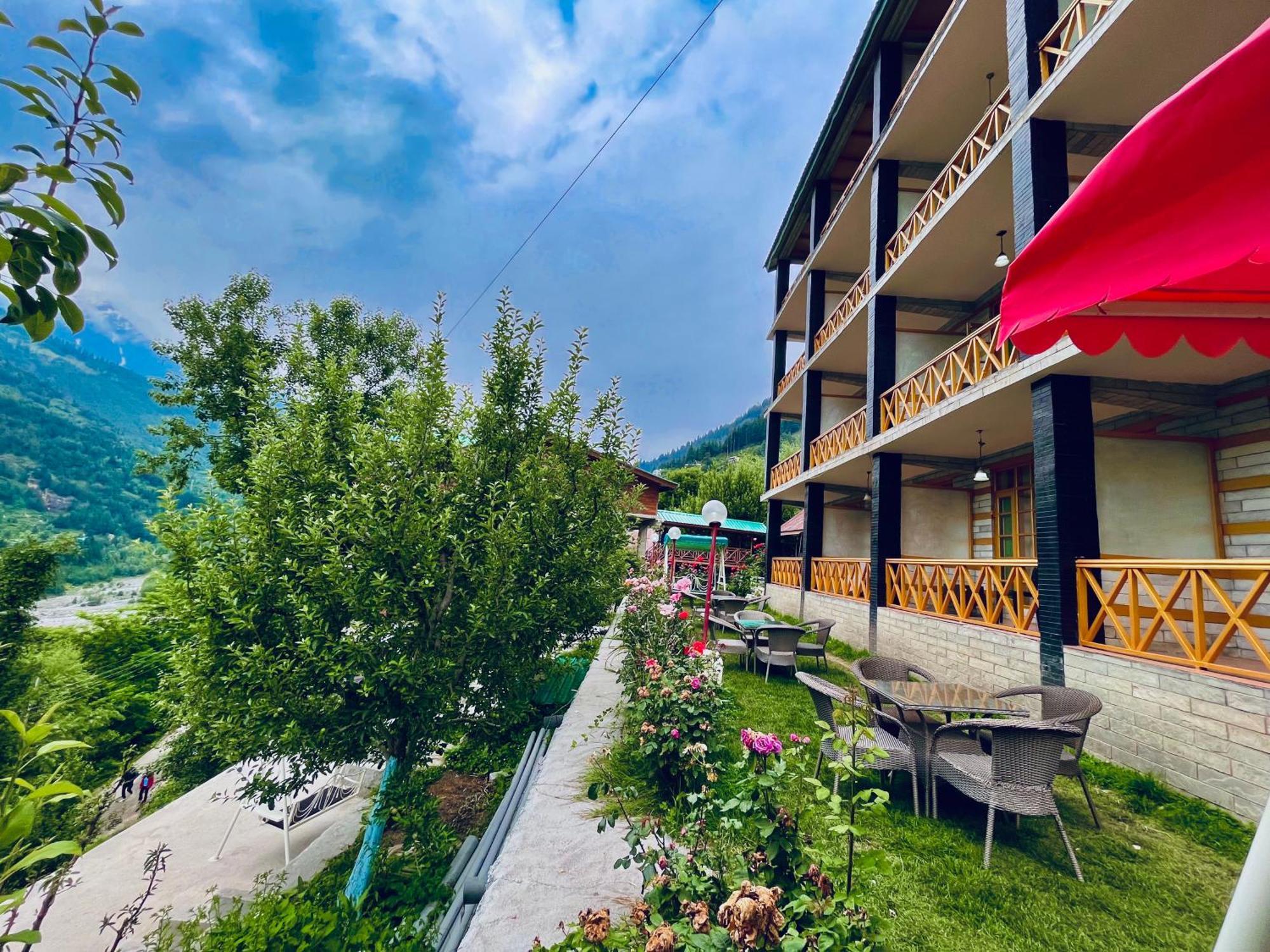 The Kempty Osasis - A Boutique Resort With Scenic Mountain View In Мусори Екстериор снимка