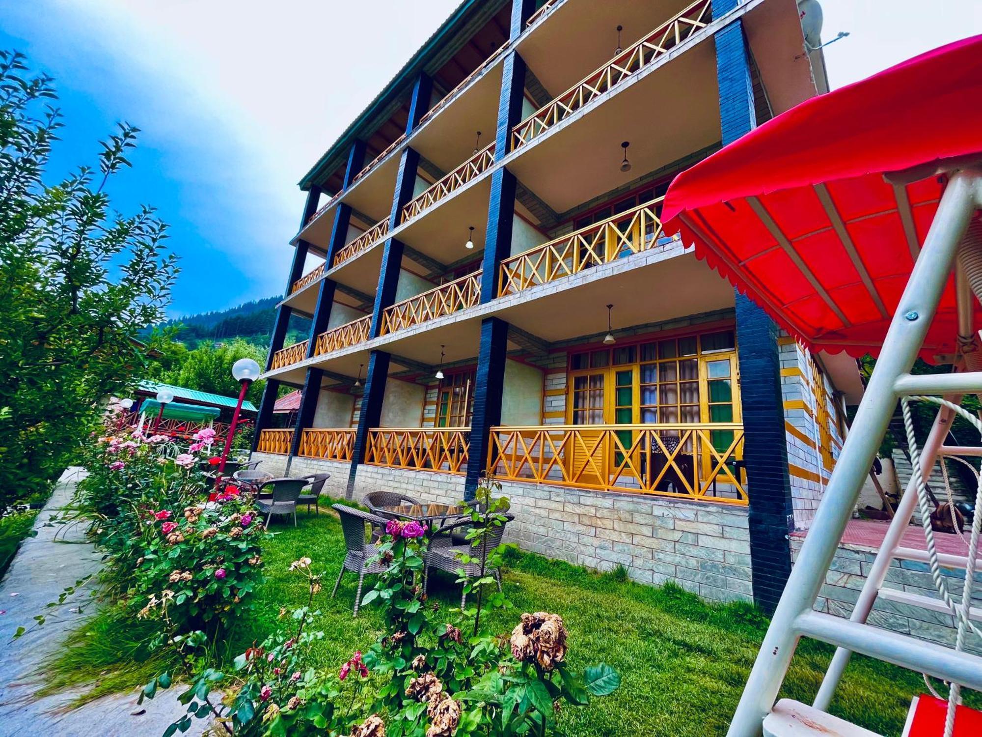 The Kempty Osasis - A Boutique Resort With Scenic Mountain View In Мусори Екстериор снимка