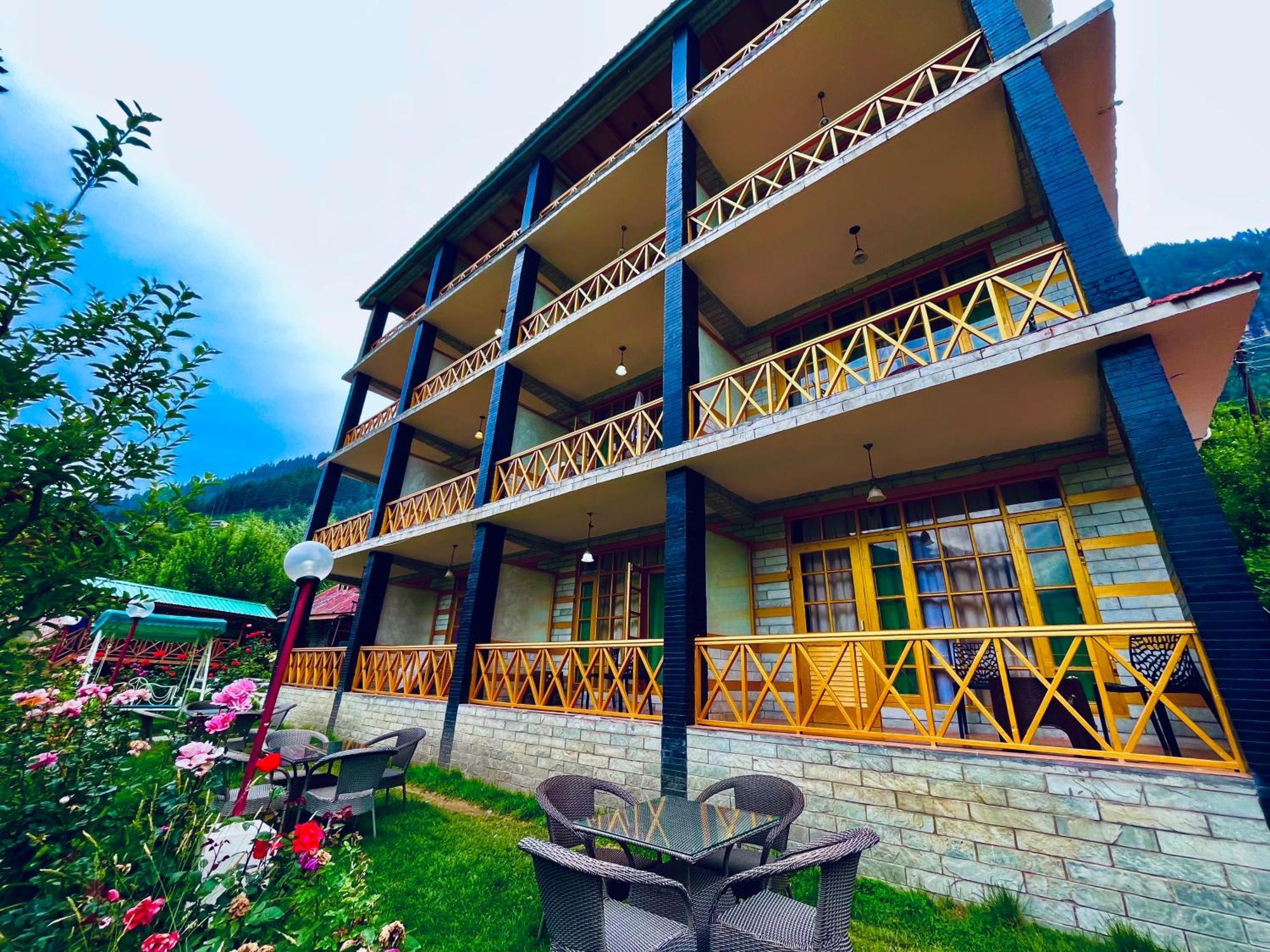 The Kempty Osasis - A Boutique Resort With Scenic Mountain View In Мусори Екстериор снимка